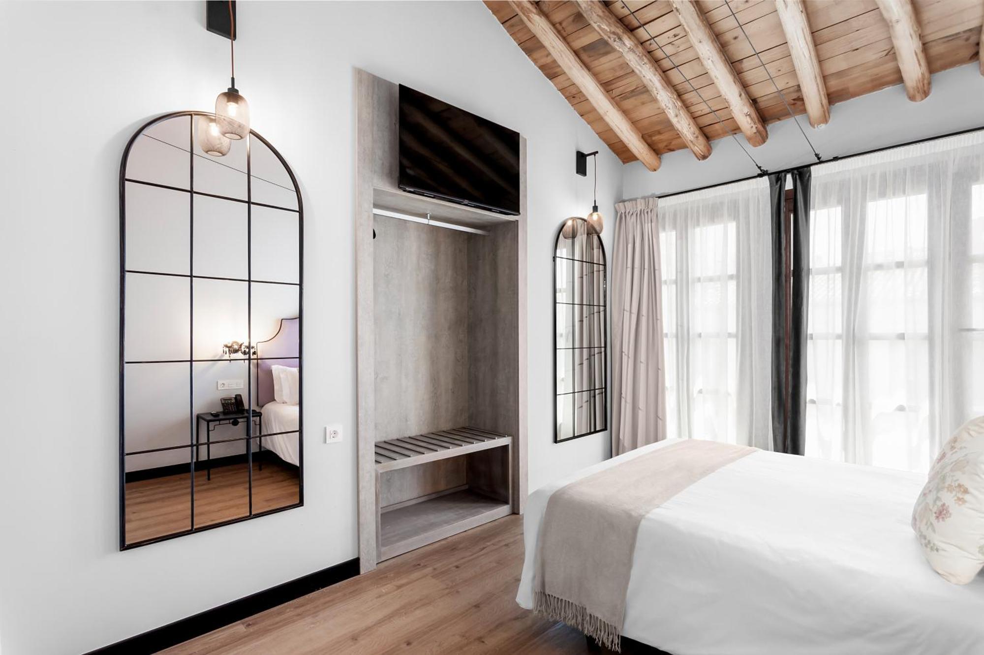 Deluxe Junior Suite